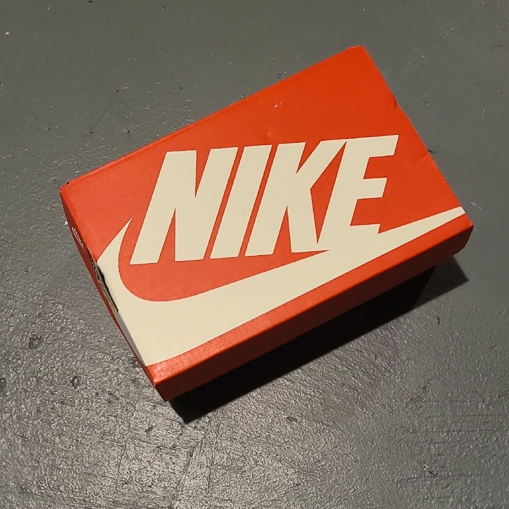 Nike Kids Black and White Sneakers - Picture 7 of 7